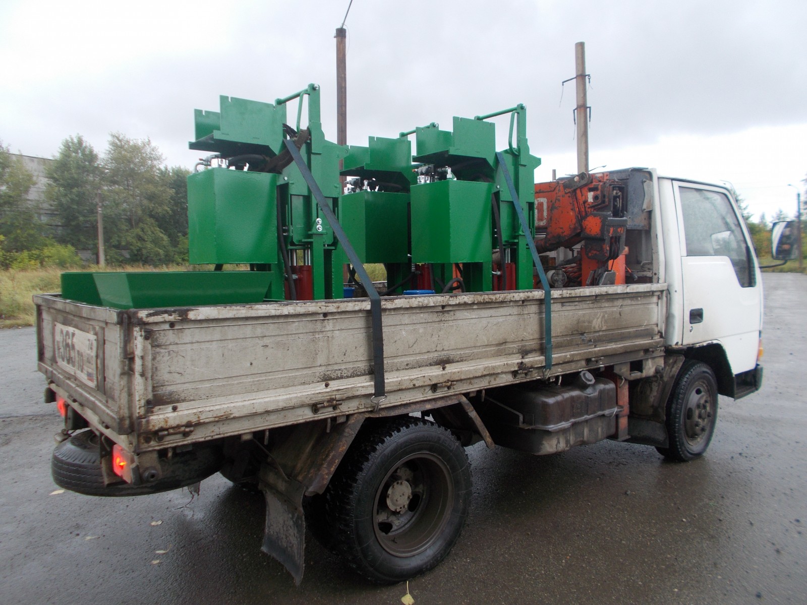 Усилие прессования на 1 кирпич - 9 тонн