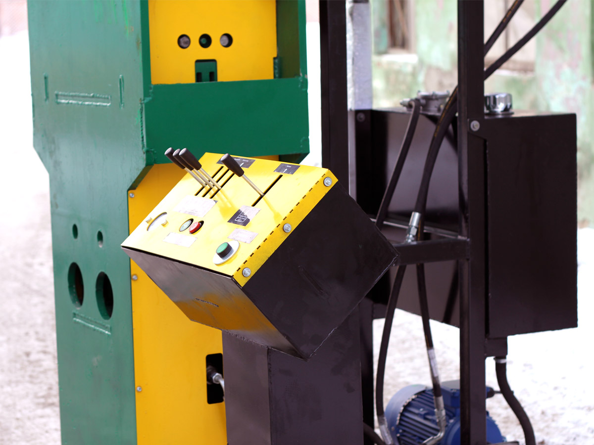 Станок для лего блока 7